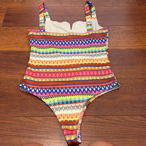 TRIBAL BODYSUIT - Picture 5 of 9